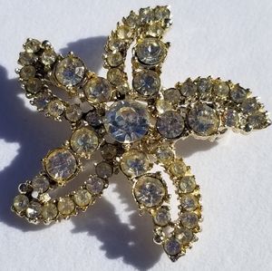 Vintage Star Fish brooch pin unsigned